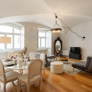 https://almaria-da-corte-apartments-chiado.hotels-lisbon-portugal.com