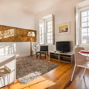 https://sao-mamede-downtown-apartment.hotels-lisbon-portugal.com